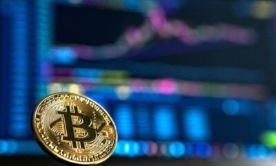 The cryptocurrency market faces severe challenges as Bitcoin drops below $60,000