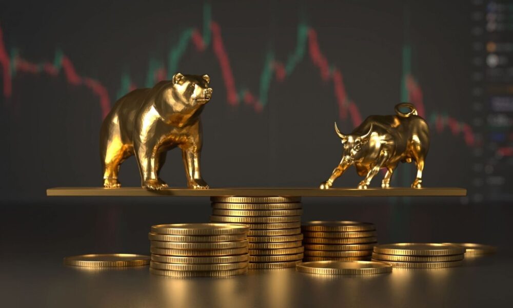 Crypto and stock markets end the week lower, Bitcoin struggles to hold $60K support