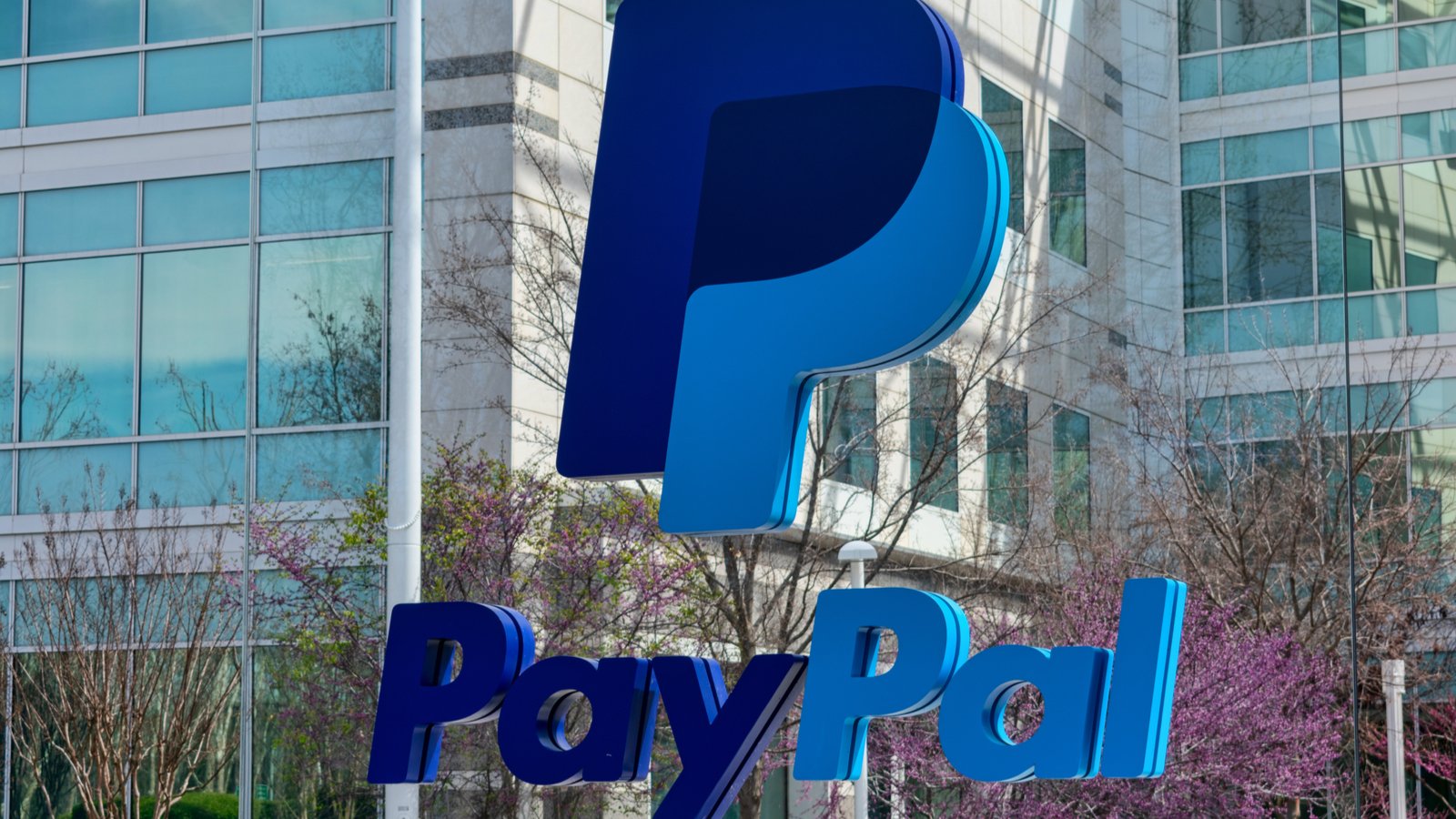 PayPal stock - How Worried Should PayPal Stock Investors Be About Apple’s Latest Fintech Moves?