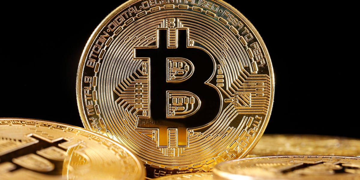 Bitcoin Drops Below $58,000 as Mt. Gox Selling Pressure Mounts