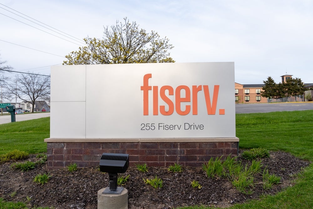Fintech Fiserv's Q2 Earnings: Revenue Rise Beats Expectations, Raises Full-Year Forecast - Fiserv (NYSE:FI)