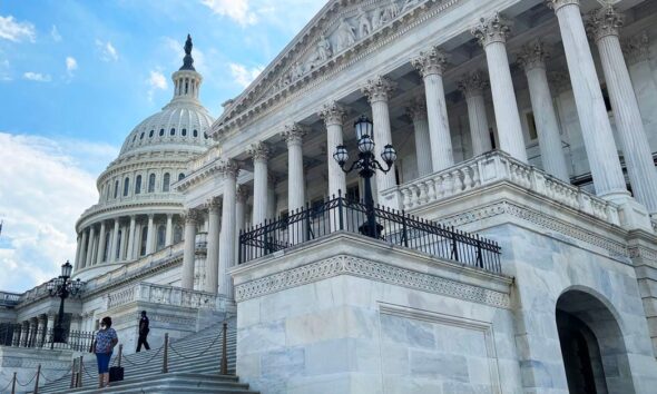 US SEC Commissioner Questioned About Bitcoin (BTC) ETFs as Senators Weigh Regulatory Nominees